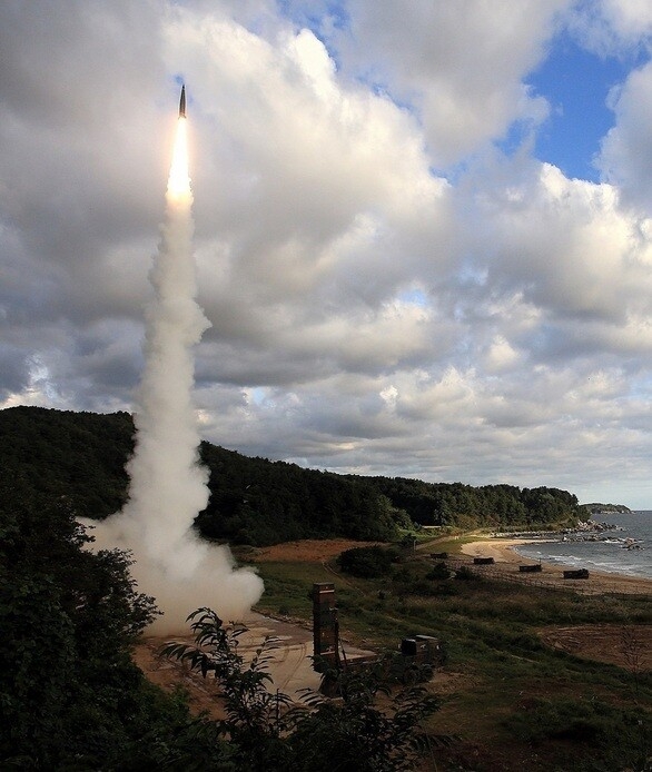 Tên lửa 'thoát' kiểm soát, rộng đường vươn tầm ra ngoài Bán đảo Triều Tiên, Hàn Quốc chưa thấy Trung Quốc chỉ trích gì. (Nguồn: Yonhap)