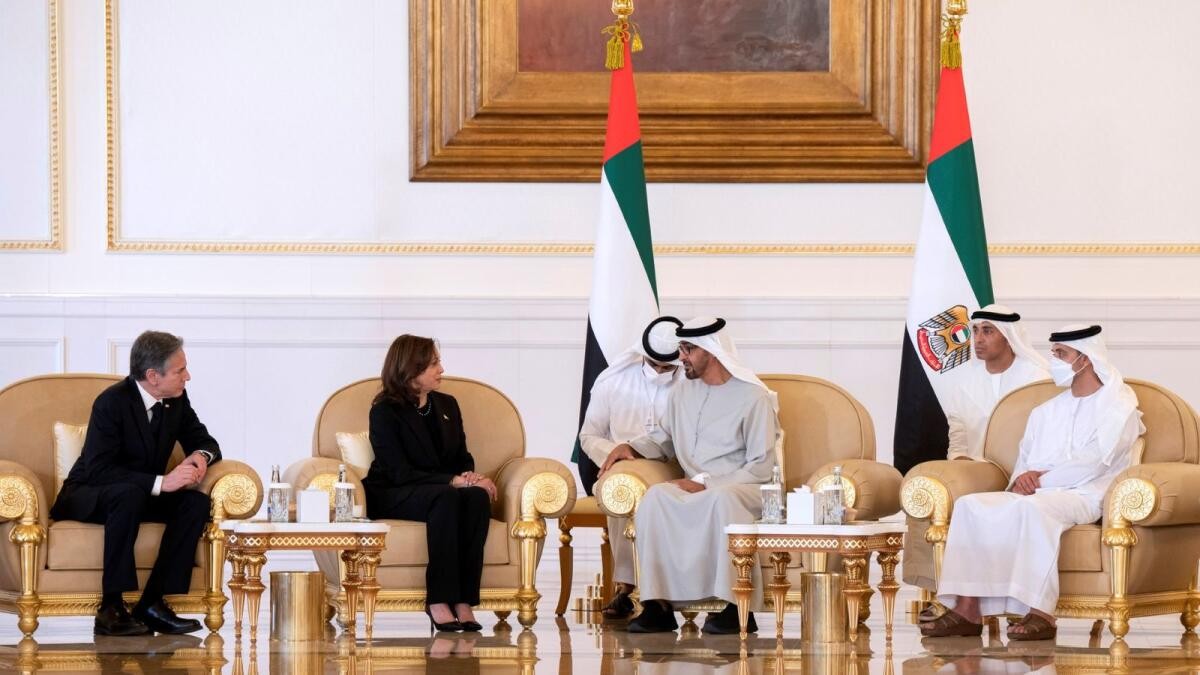 Phó Tổng thống Hoa Kỳ Kamala Harris và Ngoại trưởng Hoa Kỳ Antony Blinken (L) gửi lời chia buồn tới Sheikh Mohamed bin Zayed al Nahyan. (Nguồn: AFP)