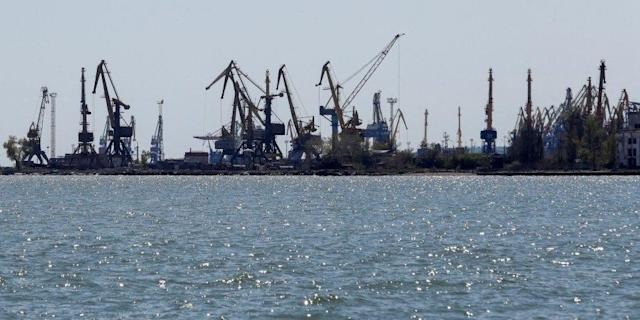Nga xác nhận một động thái ở cảng Mariupol, Ukraine. (Nguồn: Yahoo)