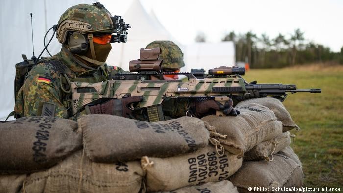 Đức sẽ ‘sớm có quân đội thông thường lớn nhất ở châu Âu trong khuôn khổ NATO’