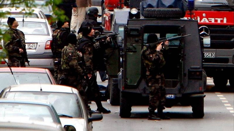 bat hang loat nghi can is am muu tan cong bau cu tong thong tho nhi ky