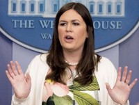 co van gan gui cua tong thong trump nu phat ngon vien nha trang sarah sanders tu chuc