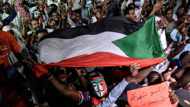 chinh bien o sudan luc luong chuc nang no sung lam chet nguoi bieu tinh gan bo quoc phong