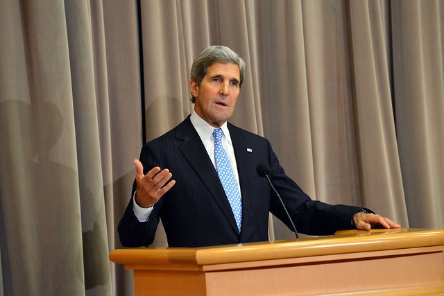 cuu ngoai truong my john kerry tung de nghi to chuc cuoc trung cau dan y thu hai ve crimea
