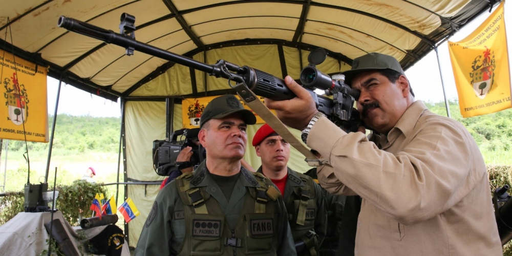 nga de ngo kha nang cu them chuyen gia quan su toi venezuela