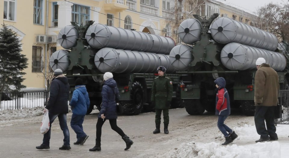 tho nhi ky len an my gay suc ep lien quan vu s 400