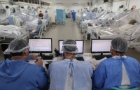 tong thong jair bolsonaro ke toi do gay ra tham hoa covid 19 tai brazil