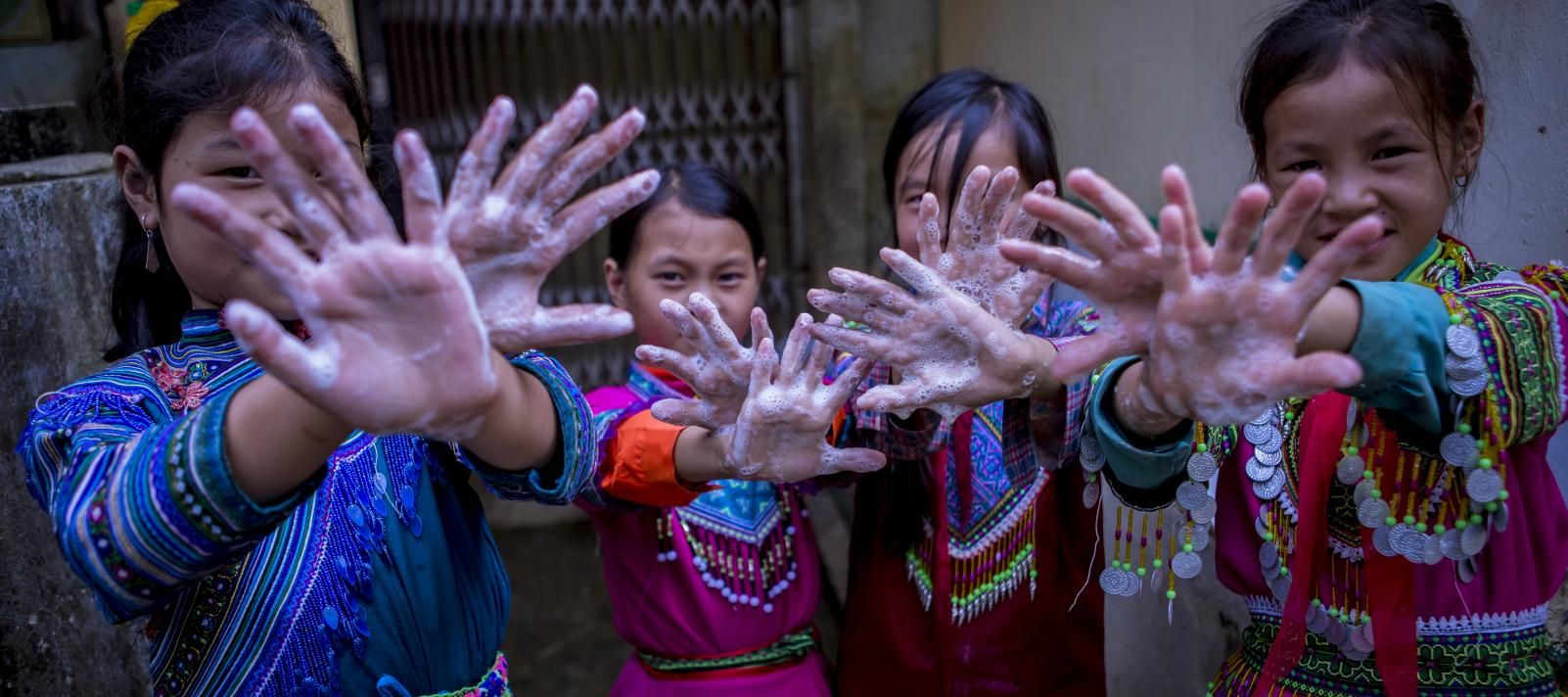 giai ma thanh cong chong dich covid 19 o viet nam truyen thong duc noi gi