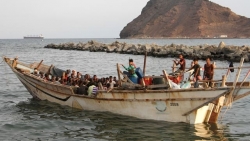 Tai nạn lật tàu thảm khốc ngoài khơi Yemen, 25 người di cư tử vong, hàng trăm người còn lại mất tích