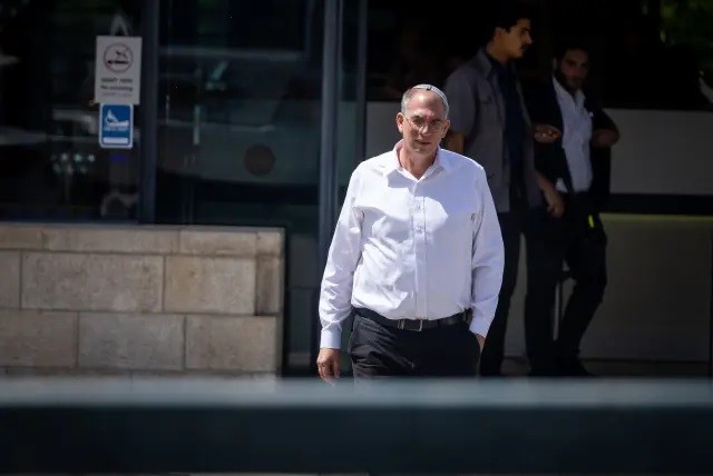 Thêm một nghị sĩ bất ngờ ra đi, 'giọt nước tràn ly', chính phủ của Thủ tướng Isreal Benett bị đẩy tới 'miệng hố'. (Nguồn: FLash90) Thêm một nghị sĩ bất ngờ ra đi, 'giọt nước tràn ly', chính phủ của Thủ tướng Isreal Benett bị đẩy tới 'miệng hố'. (Nguồn: FLash90)