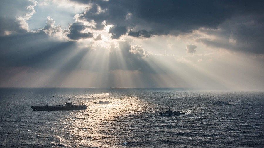 Lời qua tiếng lại liên quan việc khai tác tài nguyên ở Biển Hoa Đông, Trung Quốc 'khuyên' Nhật Bản. (Nguồn: US Navy)