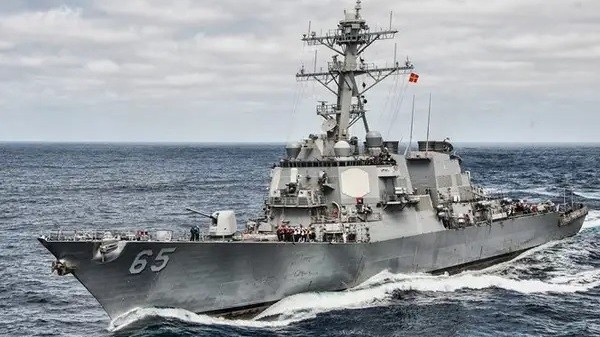 米国は駆逐艦USSベンフォールドが南シナ海に入ったことを確認