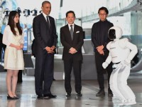 honda sang che thiet bi giup be ngung khoc nho tieng xe hoi