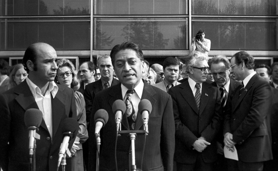 Vĩnh biệt chiến sĩ hoà bình quốc tế vinh biet chien si hoa binh quoc te