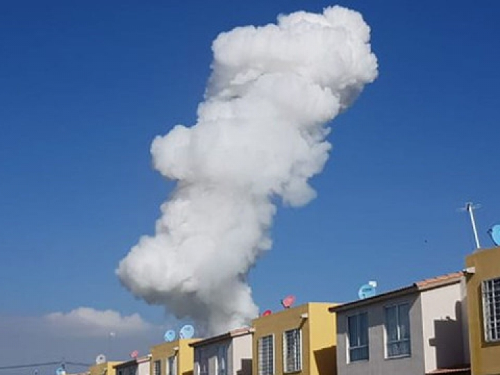 no nha may phao hoa tai mexico hang chuc nguoi thiet mang