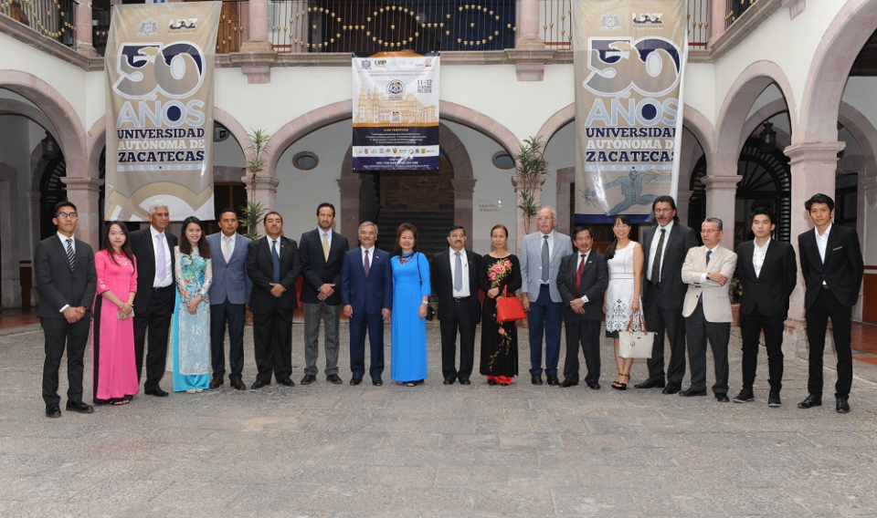 thuc day hop tac giua cac dia phuong mexico viet nam