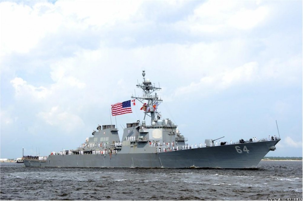 hai quan nga giam sat tau chien my tren bien den