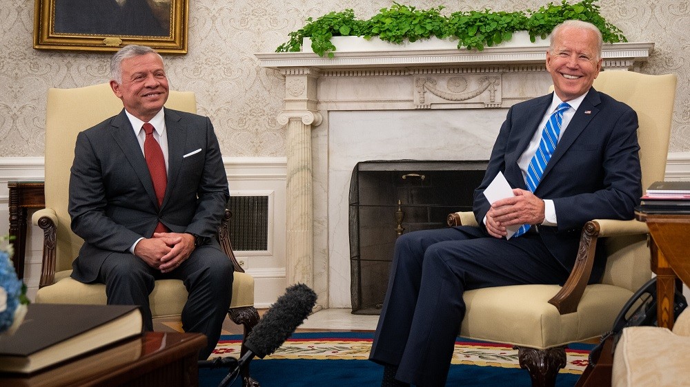 Tổng thống Mỹ khởi động chuỗi làm việc với các lãnh đạo Trung Đông để 'nghe ngóng'. (Nguồn: The New York Times)