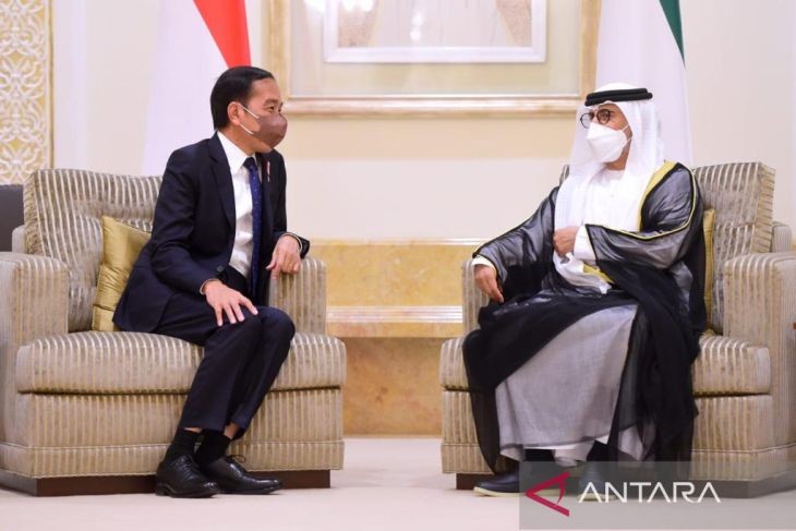 Tổng thống Indonesia thăm chính thức UAE, hai bên ký thỏa thuận hợp tác quốc phòng