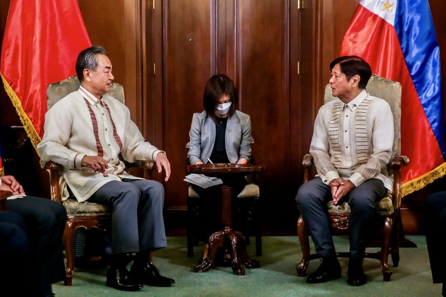 Trung Quốc-Philippines nhất trí giải quyết những vấn đề liên quan Biển Đông qua liên lạc và đối thoại. (Nguồn: THX)