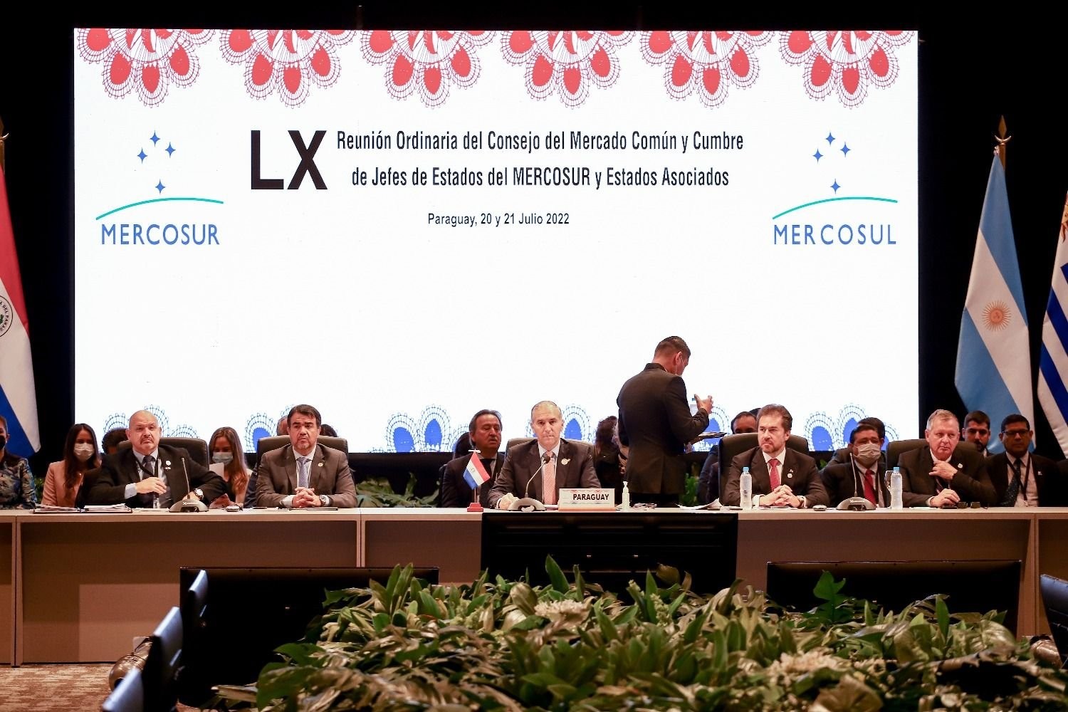 Xung đột Nga-Ukraine: Khối Nam Mỹ cự tuyệt mong muốn phát biểu của ông Zelensky, Trung Quốc hối đình chiến ngay lập tức. (Nguồn: EFE)