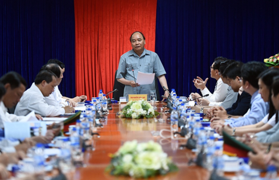 thu tuong nguyen xuan phuc lam viec voi tinh quang ngai