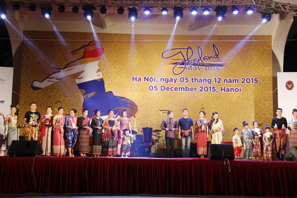 ba tru cot cua quan he doi tac viet nam thai lan on dinh thinh vuong va ben vung