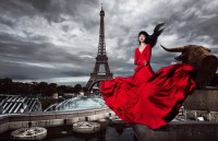 Jessica Minh Anh - “biến thế giới thành sàn diễn”