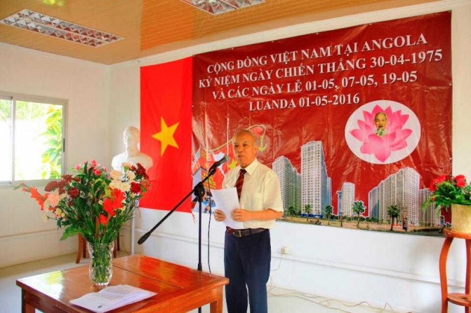 nguoi viet o angola no luc vuot kho