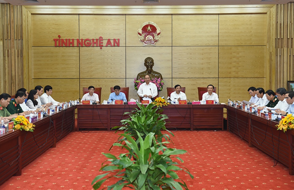 cham diem lanh dao dia phuong qua phat trien doanh nghiep