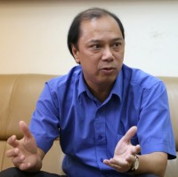 thu truong nguyen quoc dung trao giay chap nhan lanh su cho dai su bi