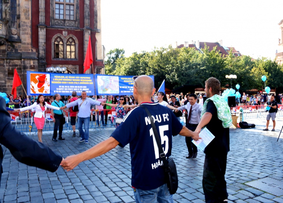 mittinh tai sec ung ho phan quyet cua toa trong tai ve bien dong