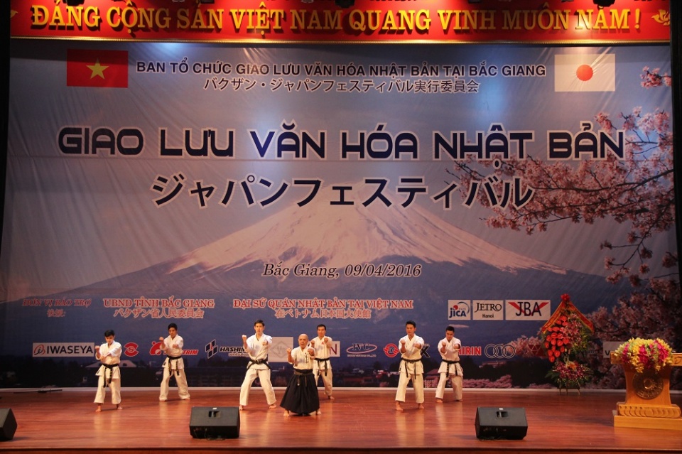 doi ngoai bac giang tao buoc phat trien moi