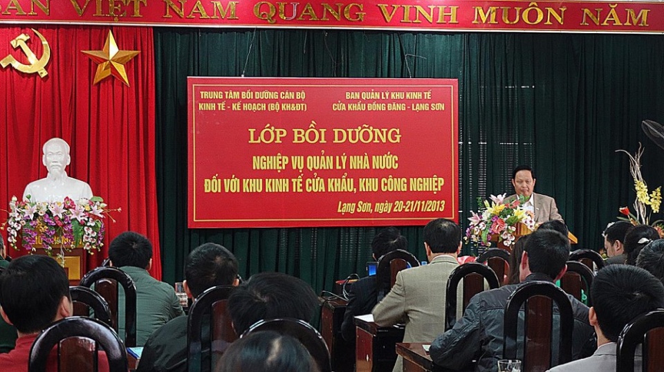 tiem nang va co hoi dau tu khu kinh te cua khau dong dang lang son