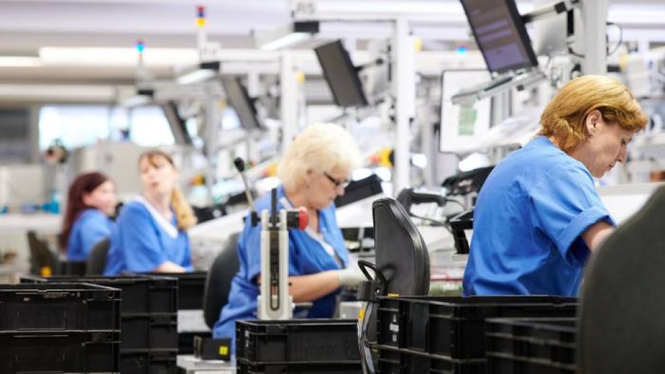 du bao chi so ky vong kinh te eurozone thap nhat 6 nam qua