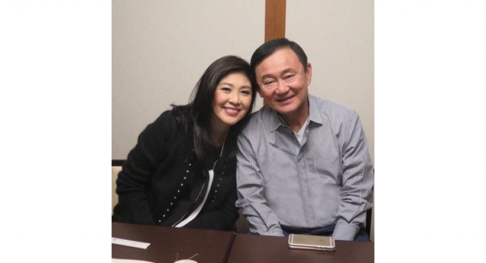 thai lan cuu thu tuong thaksin the chien dau vi nen dan chu