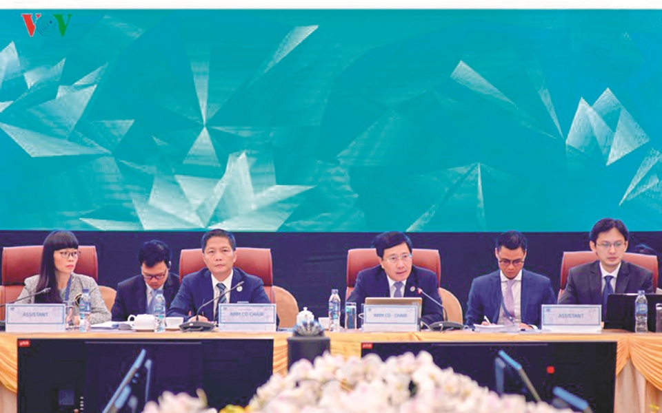 giai doan moi trong hoi nhap kinh te quoc te