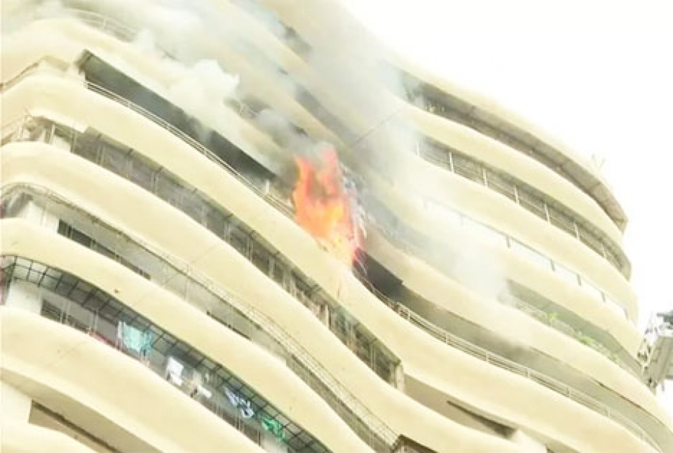 an do chay nha cao tang tai mumbai khoang 20 nguoi thuong vong