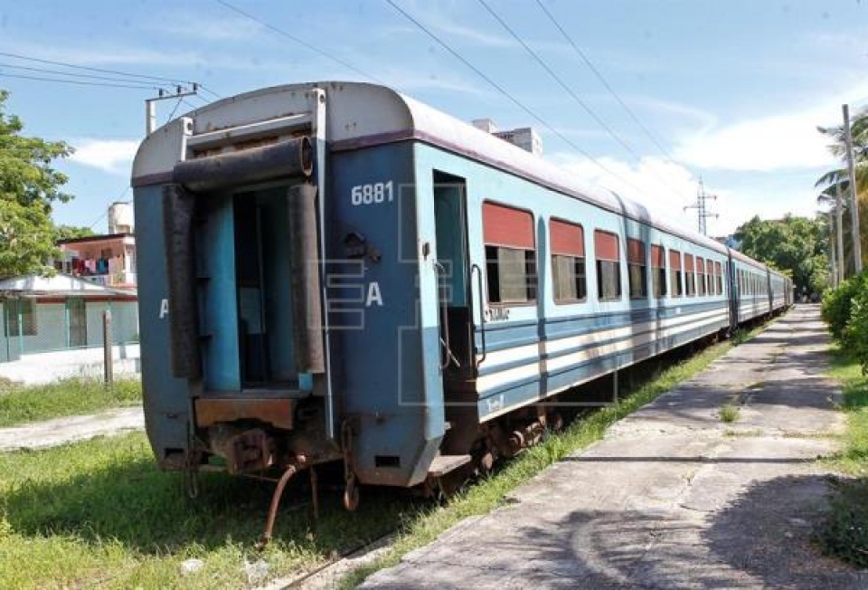 cuba lan dau cho phep nuoc ngoai van hanh dich vu duong sat