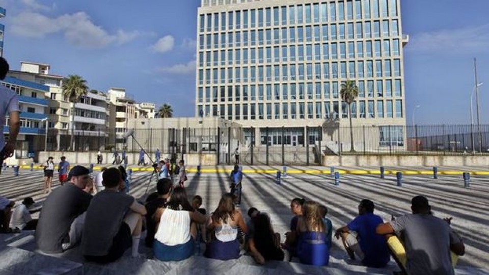 dai su quan my tai cuba noi lai cac dich vu lanh su