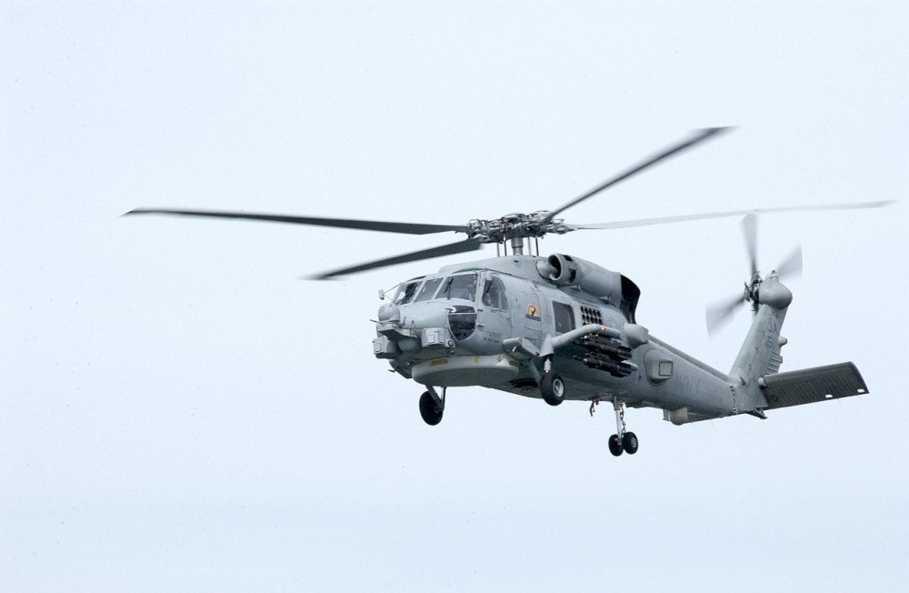 my ban 12 may bay truc thang mh 60r cho han quoc