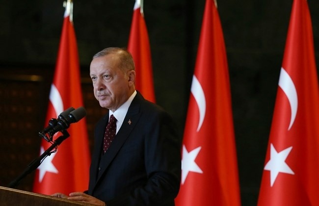 bat chap trung phat tho nhi ky tuyen bo tiep tuc tham do khi dot ngoai khoi cyprus