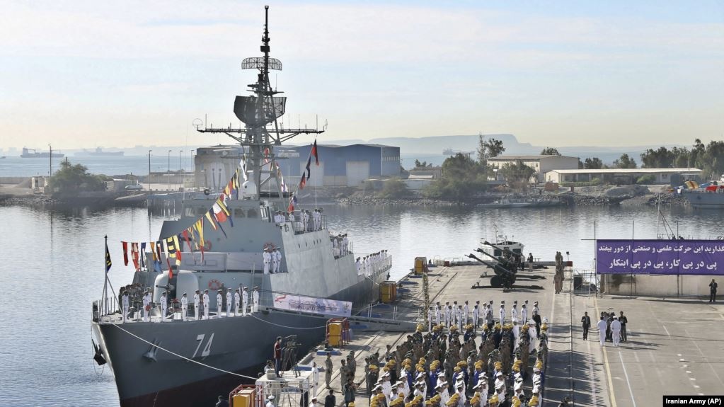 iran trien khai tau khu truc toi vinh aden