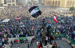 Lebanon sau vụ nổ ở Beirut: Tình hình phức tạp, trụ sở Quốc hội bị đe dọa, ông Trump kêu gọi minh bạch