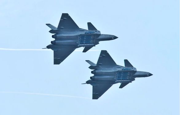 Trung Quốc-Ấn Độ đồng loạt gửi máy bay chiến đấu đến khu vực tranh chấp ở biên giới