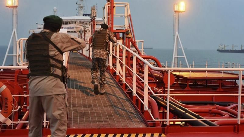 uae-no-sung-vao-tau-iran-khien-2-ngu-dan-tu-vong-tehran-noi-gian