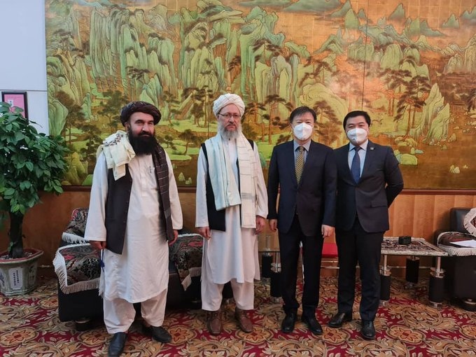 Taliban gặp đại sứ Trung Quốc; khẳng định luôn 'chào đón và đánh giá cao' Nga