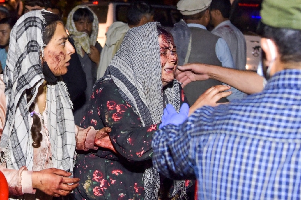 Sân bay Kabul bị khủng bố đẫm máu: Các nước khẩn trương xác định thương vong; quốc tế phẫn nộ, họp khẩn
