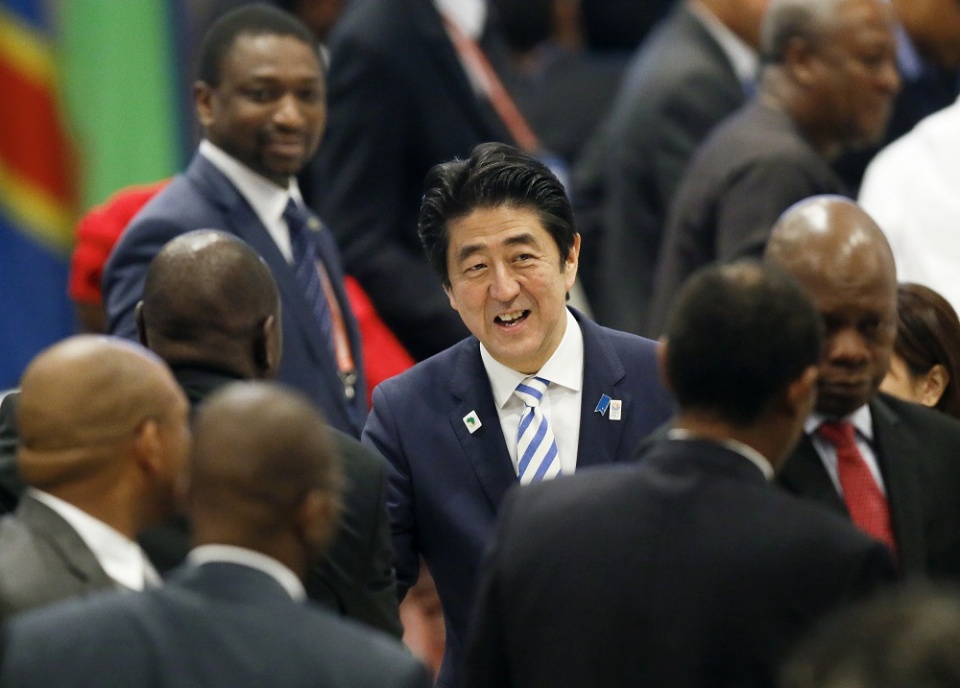 chau phi dau truong moi giua trung nhat