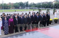 nha hat kich viet nam luu dien chau au nhan dip cach mang thang tam va quoc khanh 29